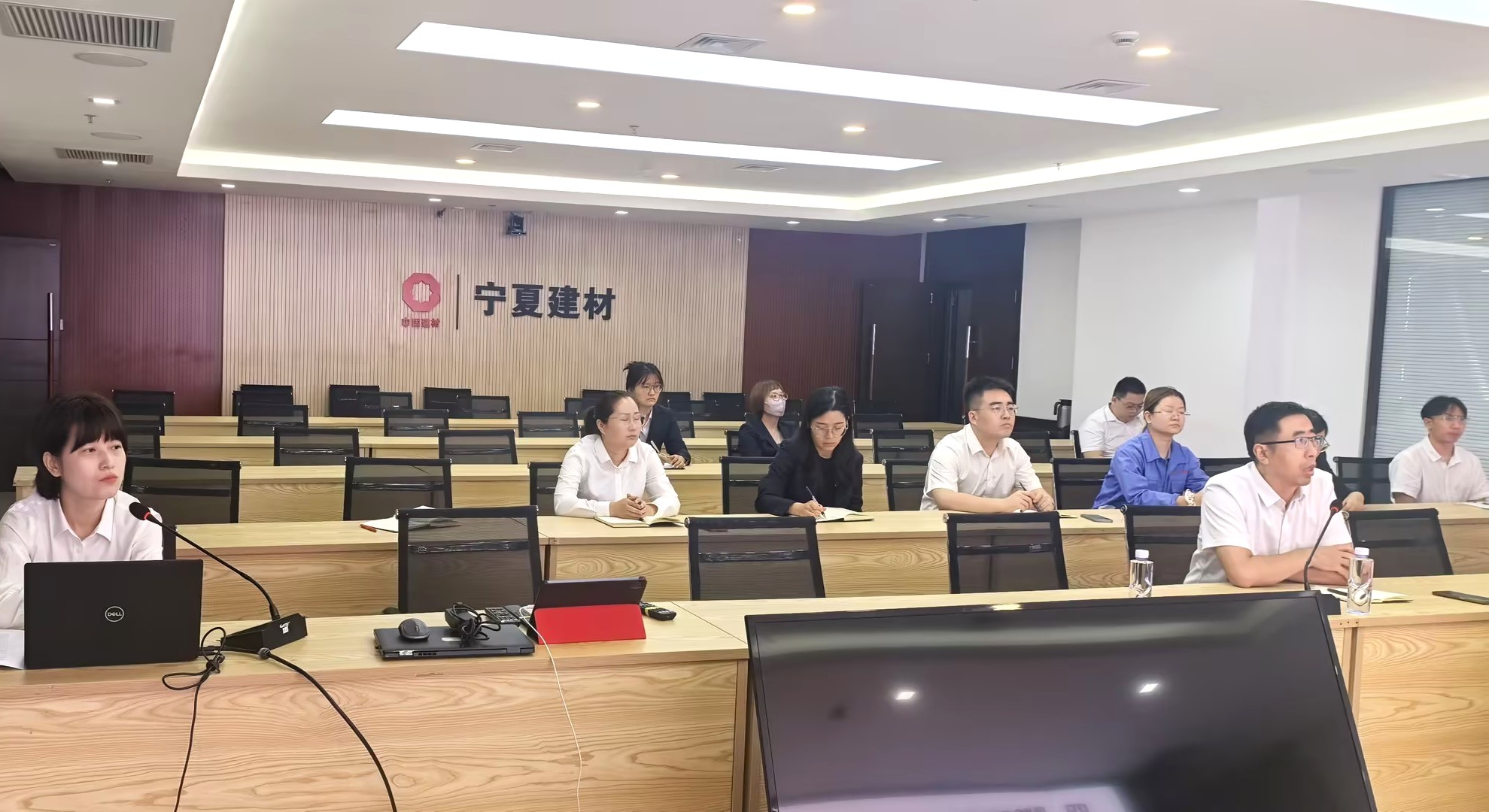 筑牢风控合规防线 推动财务制度落地执行 | 宁夏建材开展融资及担保管理实施细则修订专题培训